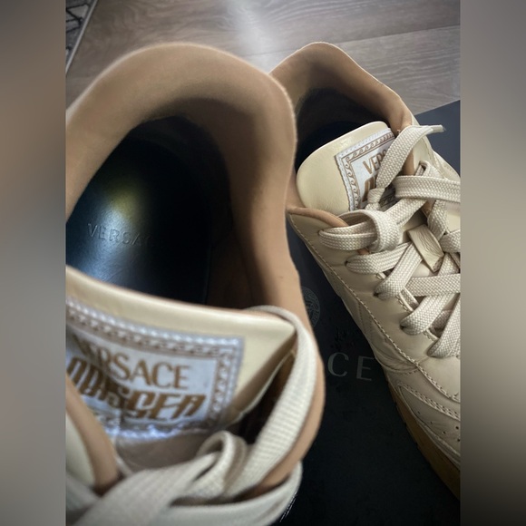 VERSACE authentic men’s casual summer sneakers - Picture 3 of 8